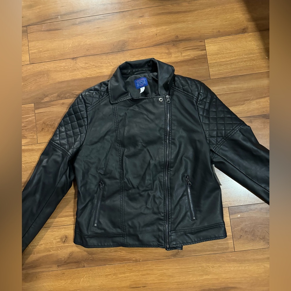 Leather jacket - Picture 3 of 6